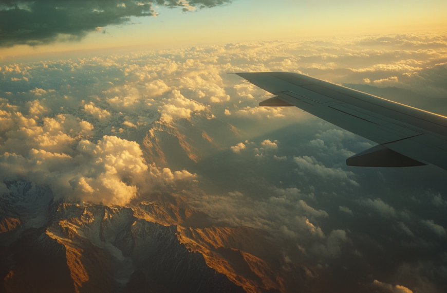 Effortless iMessage Flight Details: A Frequent Flyer’s Hack