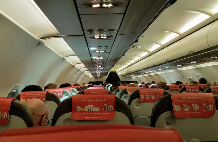 Delta and YouTube Partner for Ad-Free In-Flight Content